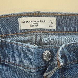 Abercrombie & Fitch High Rise Skinny Jeans